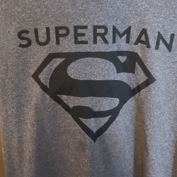 Gray Men's Superman Tshirt Size S - Picture 2 of 4